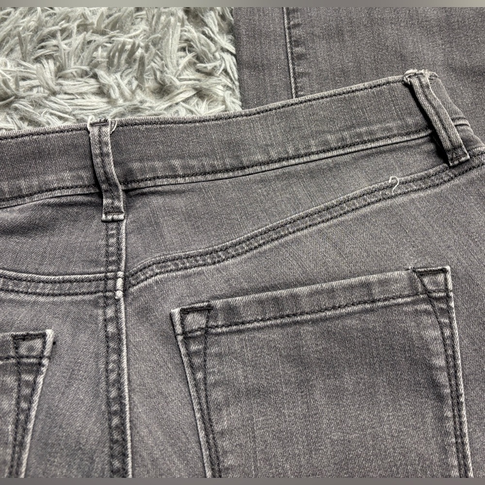 Y2K LOFT “Super Skinny” Jeans in Gray - Picture 6 of 16